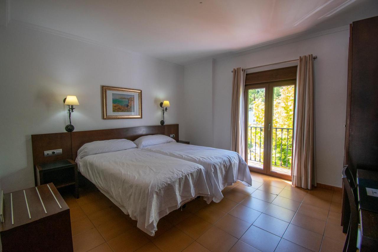 Hotel Del Carmen Prado Del Rey Buitenkant foto